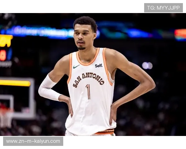 文班亚马季前赛场均8.8篮板 排名篮板榜第四