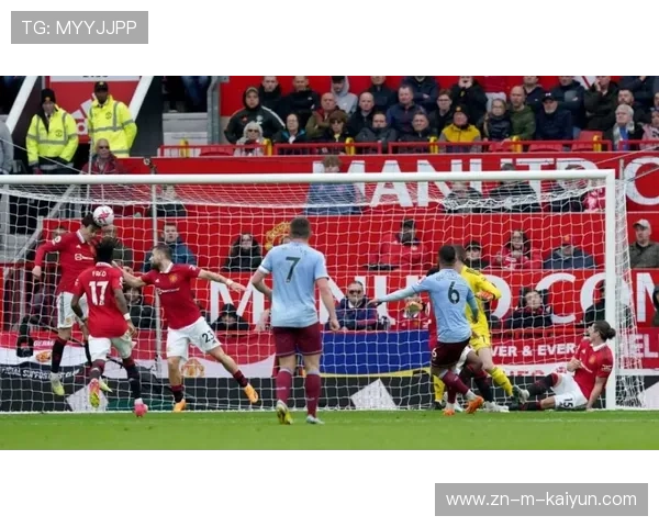 维拉主场横梁救险，盖桑头球中柱错失领先机会